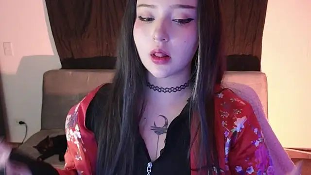 KuroChan420 online show from 01.24.25