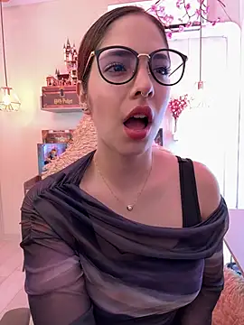 Zoe Bae online show from 02.01.26