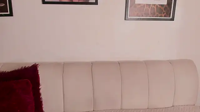 Emma jonness online show from 04.23.26