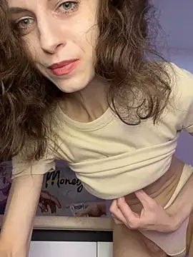 Snapshot of MissAnuta chatting on 06.29.26 MissAnuta online show from 06.29.26