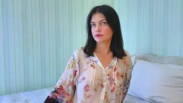  Lily  online show from 10.30.25