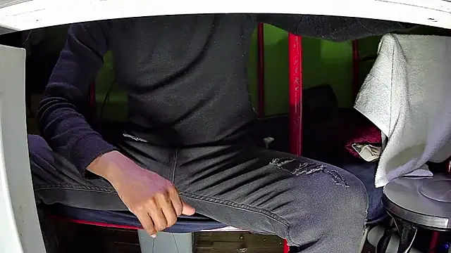 Walltaz online show from 10.29.25