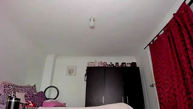 Snapshot of AlondraDiossa03 chatting on 01.21.25 AlondraDiossa03 online show from 01.21.25