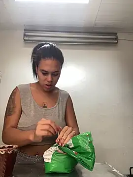 Snapshot of AlondraDiossa03 chatting on 02.01.26 AlondraDiossa03 online show from 02.01.26