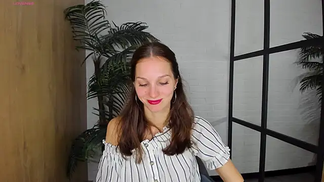 MirandaGlow online show from 09.10.25