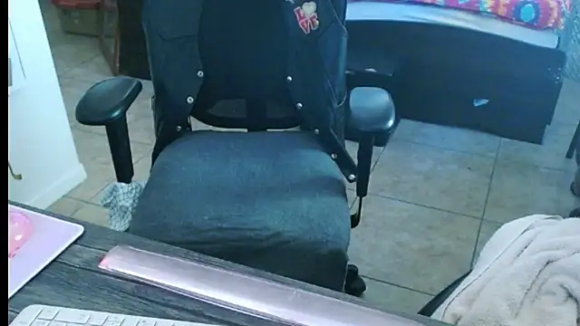 mycock2474u online show from 02.18.25