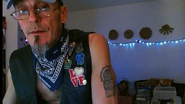 mycock2474u online show from 03.01.25