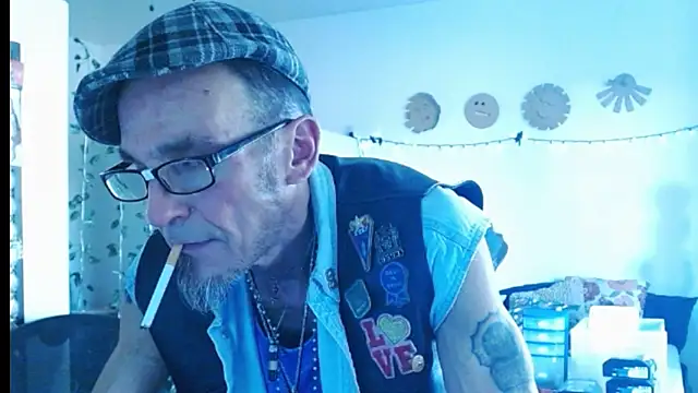 mycock2474u online show from 03.03.25