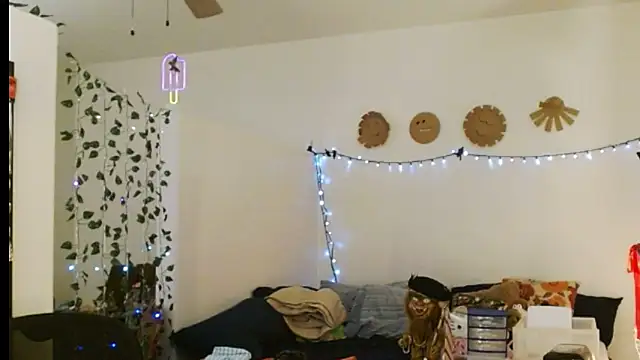 mycock2474u online show from 03.05.25