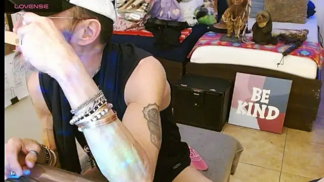 mycock2474u online show from 03.19.25