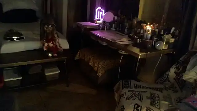 mycock2474u online show from 10.02.25