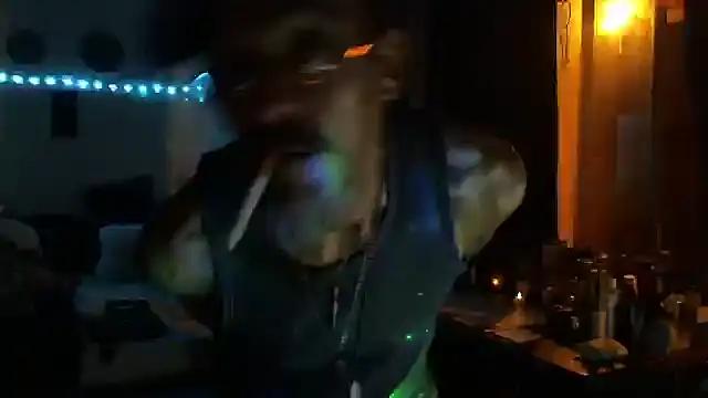 mycock2474u online show from 10.06.25