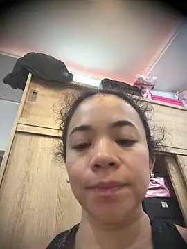 Snapshot of carolgaita chatting on 02.23.26 carolgaita online show from 02.23.26