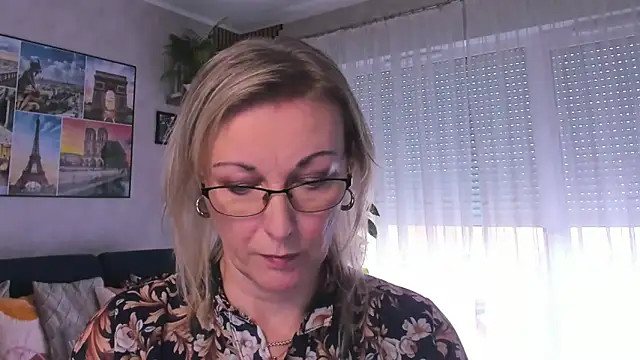 vanessa chat online show from 02.27.25