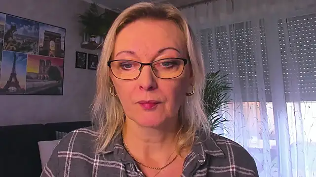 vanessa chat online show from 11.12.25