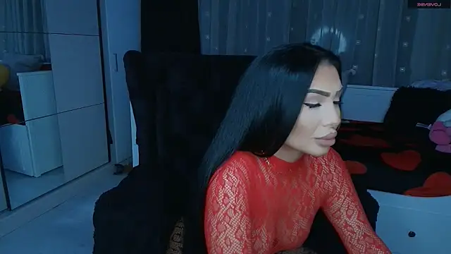 Snapshot of mistress_meryem chatting on 05.18.26 mistress meryem online show from 05.18.26