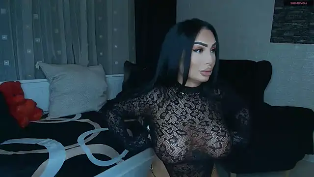 Snapshot of mistress_meryem chatting on 06.14.26 mistress meryem online show from 06.14.26