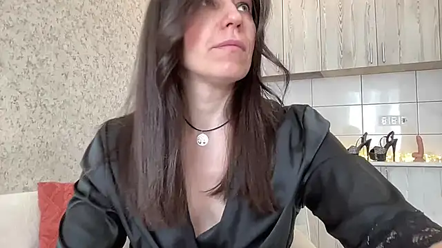 HotyWinter online show from 04.11.26