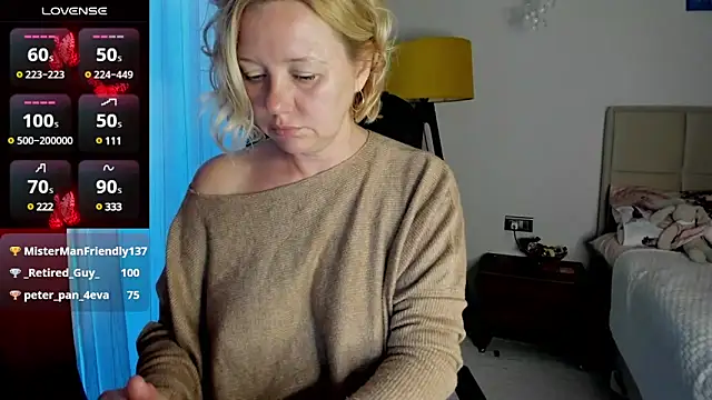 Snapshot of Colette__1977 chatting on 03.13.25 Colette  1977 online show from 03.13.25