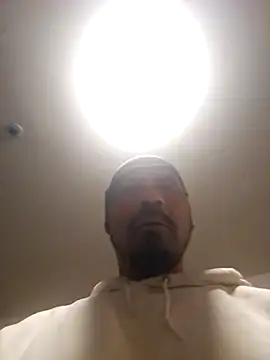 Snapshot of Rastaasian chatting on 11.25.25 Rastaasian online show from 11.25.25