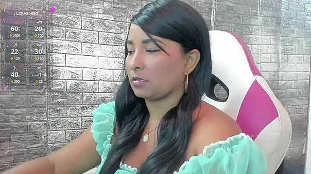 paola ih online show from 07.08.26