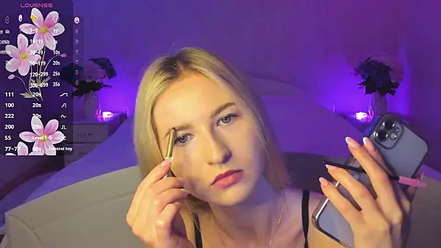 AnnaCarrera online show from 09.20.25