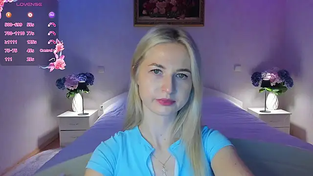 Snapshot of AnnaCarrera chatting on 04.25.26 AnnaCarrera online show from 04.25.26
