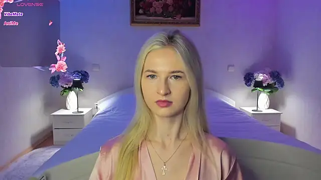 Snapshot of AnnaCarrera chatting on 04.28.26 AnnaCarrera online show from 04.28.26