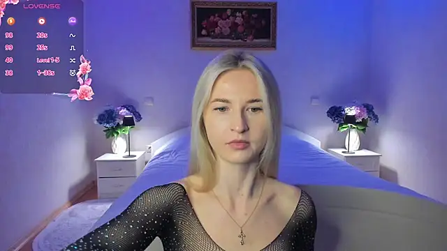 Snapshot of AnnaCarrera chatting on 05.04.26 AnnaCarrera online show from 05.04.26