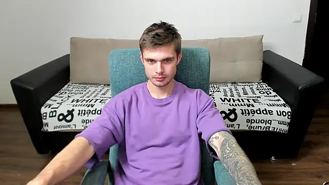 Snapshot of maks_wolfis chatting on 12.15.24 maks wolfis online show from 12.15.24