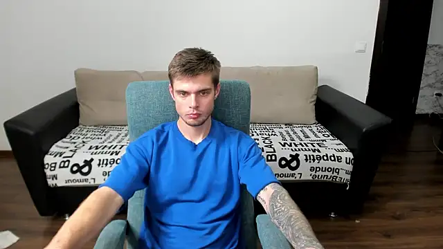 Snapshot of maks_wolfis chatting on 12.19.24 maks wolfis online show from 12.19.24