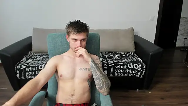 Snapshot of maks_wolfis chatting on 01.07.25 maks wolfis online show from 01.07.25