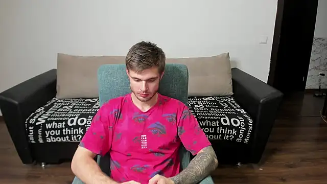 Snapshot of maks_wolfis chatting on 01.08.25 maks wolfis online show from 01.08.25