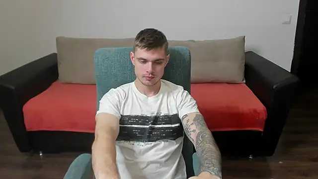 Snapshot of maks_wolfis chatting on 01.27.25 maks wolfis online show from 01.27.25