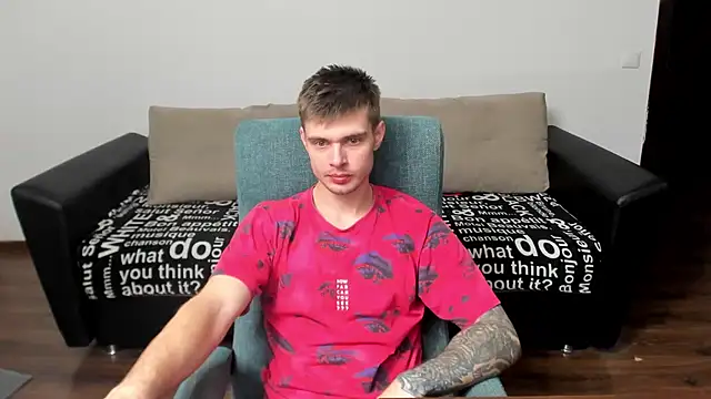 Snapshot of maks_wolfis chatting on 02.20.25 maks wolfis online show from 02.20.25