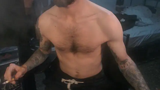 Snapshot of SexxxyLouis chatting on 05.09.26 SexxxyLouis online show from 05.09.26