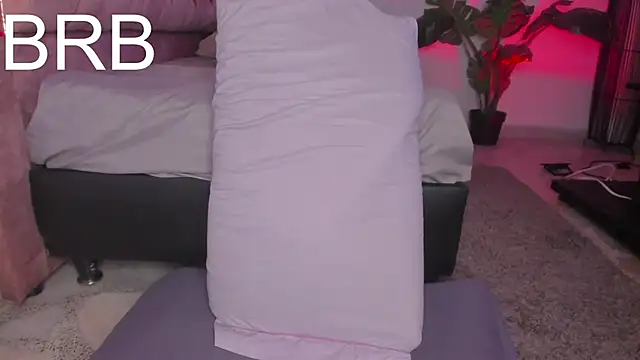 Secret chells online show from 04.15.26