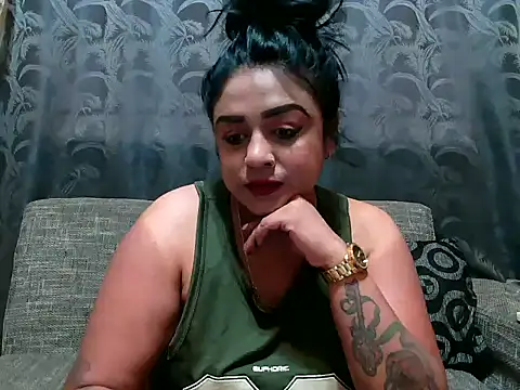 Snapshot of indianishkq7 chatting on 01.04.25 indianishkq7 online show from 01.04.25