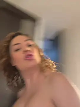 Rachell More online show from 04.19.26