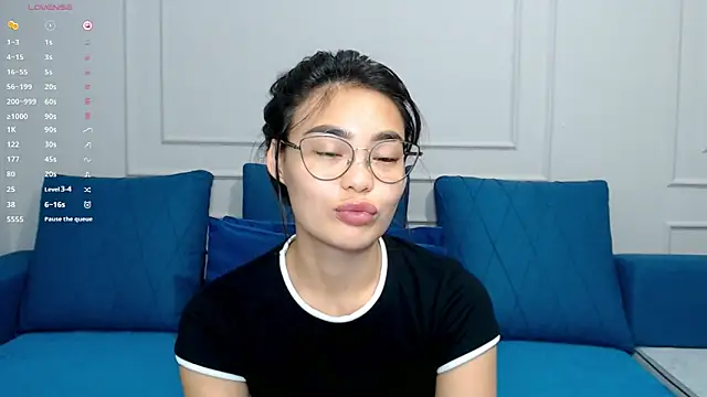 kwana colada online show from 10.15.25