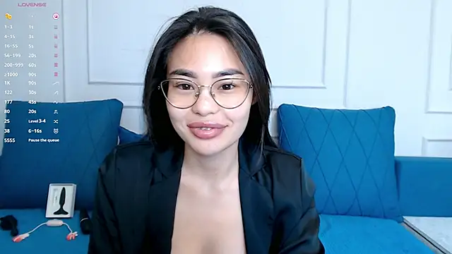 Snapshot of kwana_colada chatting on 04.03.26 kwana colada online show from 04.03.26