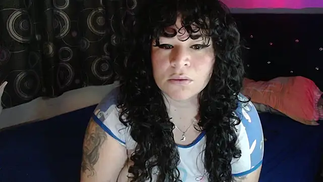 Snapshot of ANGELIQUE_KLANE chatting on 02.25.26 ANGELIQUE KLANE online show from 02.25.26