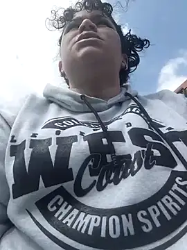 Snapshot of ANGELIQUE_KLANE chatting on 03.14.26 ANGELIQUE KLANE online show from 03.14.26