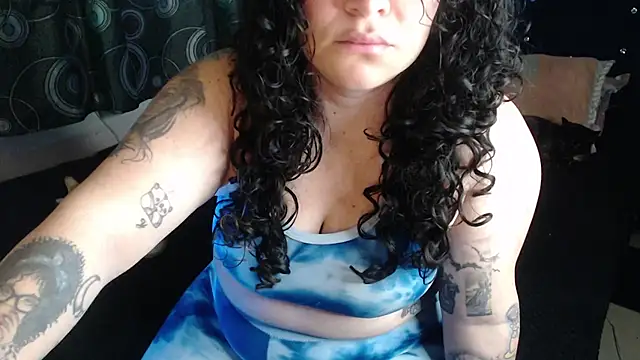 Snapshot of ANGELIQUE_KLANE chatting on 03.16.26 ANGELIQUE KLANE online show from 03.16.26