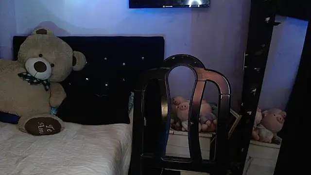 Snapshot of ANGELIQUE_KLANE chatting on 05.06.26 ANGELIQUE KLANE online show from 05.06.26