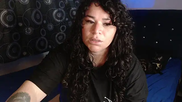 Snapshot of ANGELIQUE_KLANE chatting on 05.19.26 ANGELIQUE KLANE online show from 05.19.26