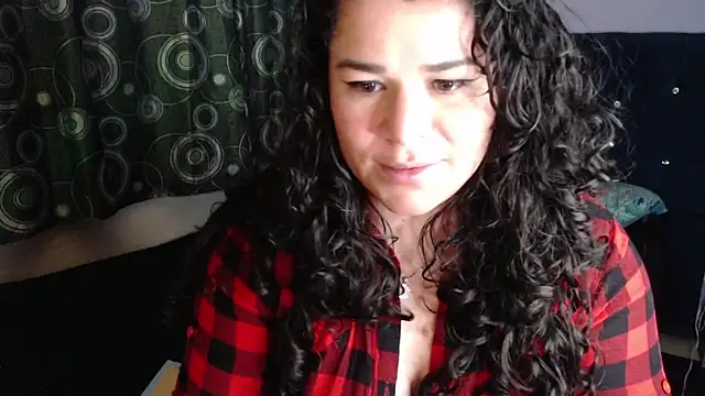 Snapshot of ANGELIQUE_KLANE chatting on 06.11.26 ANGELIQUE KLANE online show from 06.11.26