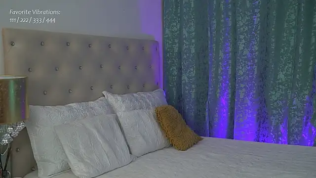 AlyonaX online show from 02.22.25