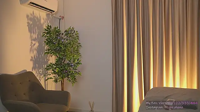 AlyonaX online show from 11.17.25