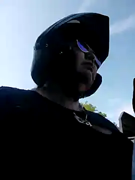 Brenda Berck  online show from 03.07.25